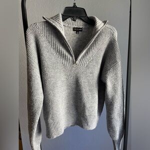 Half-zip Pullover